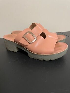 London Fly Pink Leather Slide Clogs with Buckle Accent Size 39
